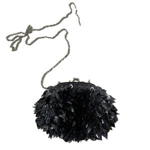 Gorgeous Leaf Bead  Crossbody Purse